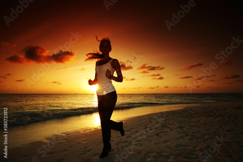 Obraz na plátně woman run