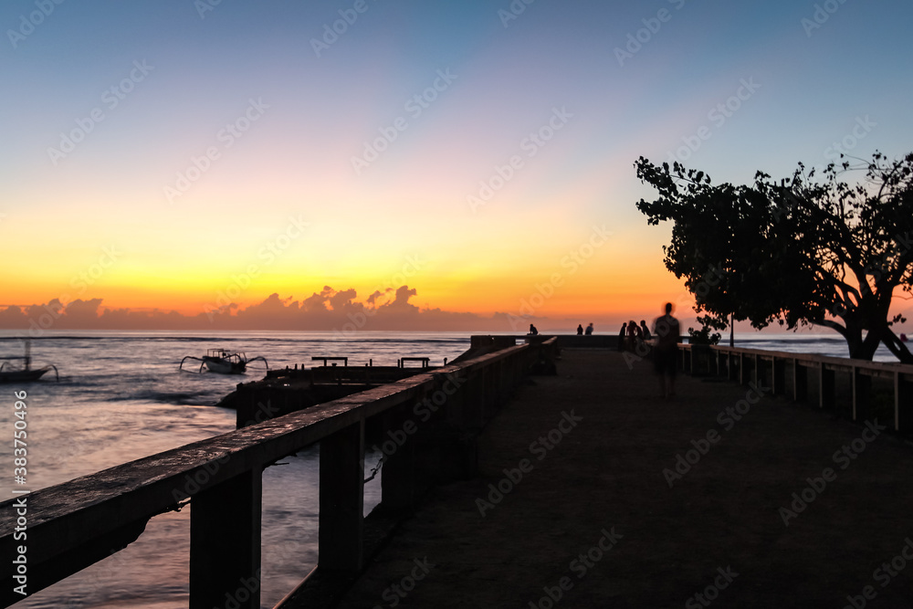 Fototapeta premium Sunrise at Sanur Sindhu Beach