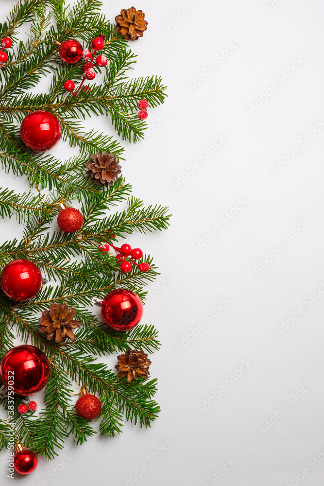 Fototapeta premium christmas tree with red balls background