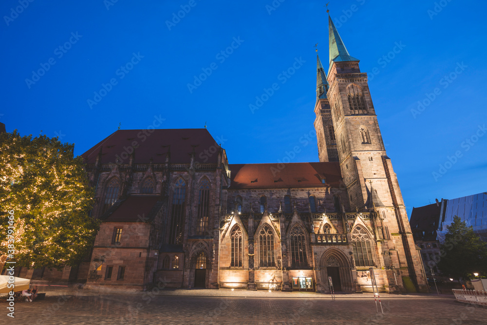 Fototapeta premium St. Sebald Church in Nuremberg