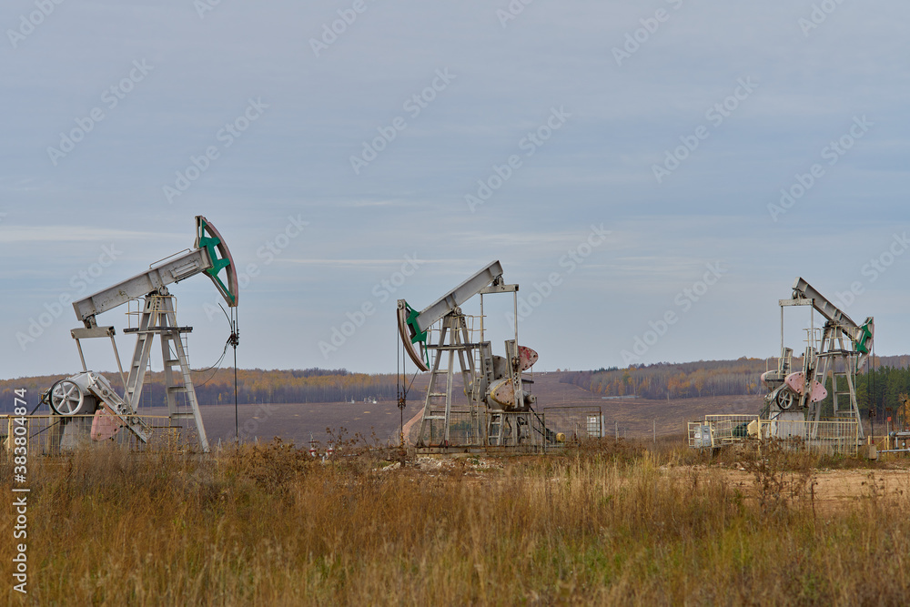 Technological oil and gas production. Production, transportation and processing of oil and gas. Production for the world's population. Technological oil and gas production. Production, transportation and processing of oil and gas. Production for the world's population.