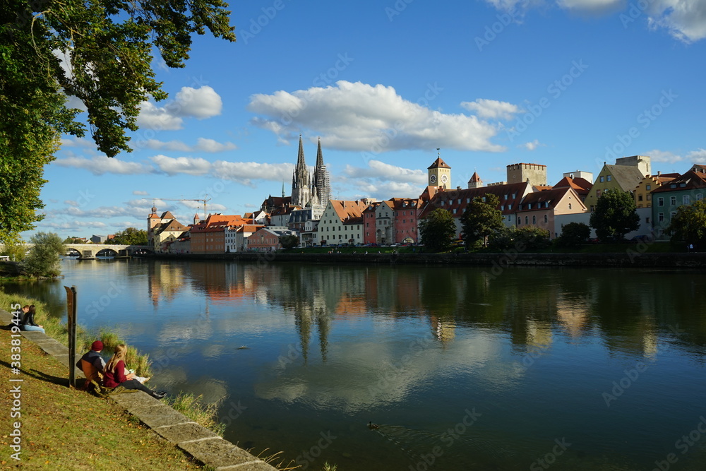 Fototapeta premium Blick zur Regensburger Altstadt
