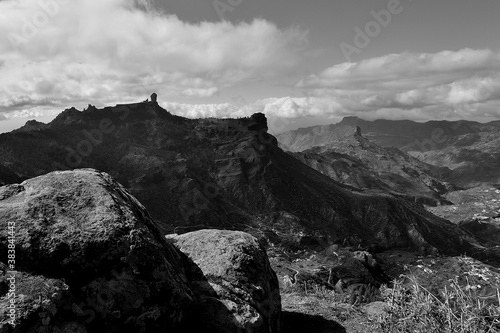 Views to the interior of the island of Gran Canaria with the Roque Nublo