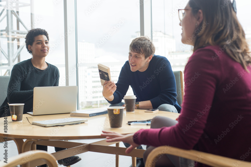 © Johnér - People sitting in library © Johnér - People sitting in library