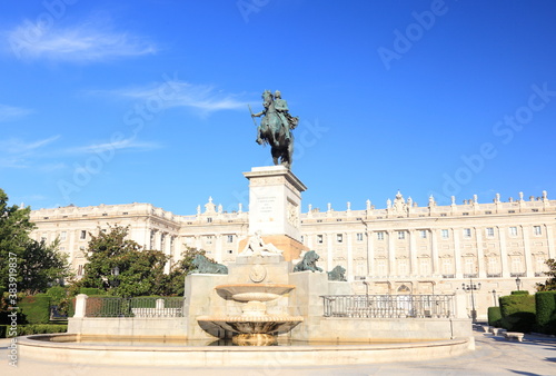 Plaza de Oriente - Madrid photo