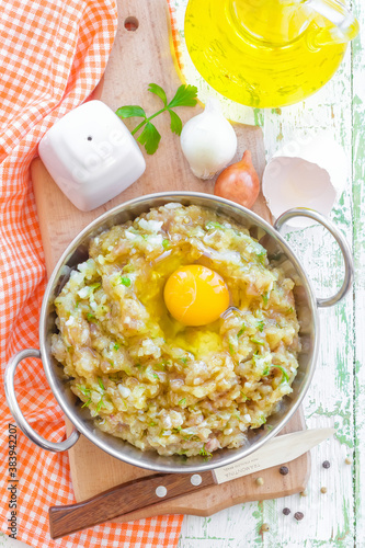 Minced meat with egg photo