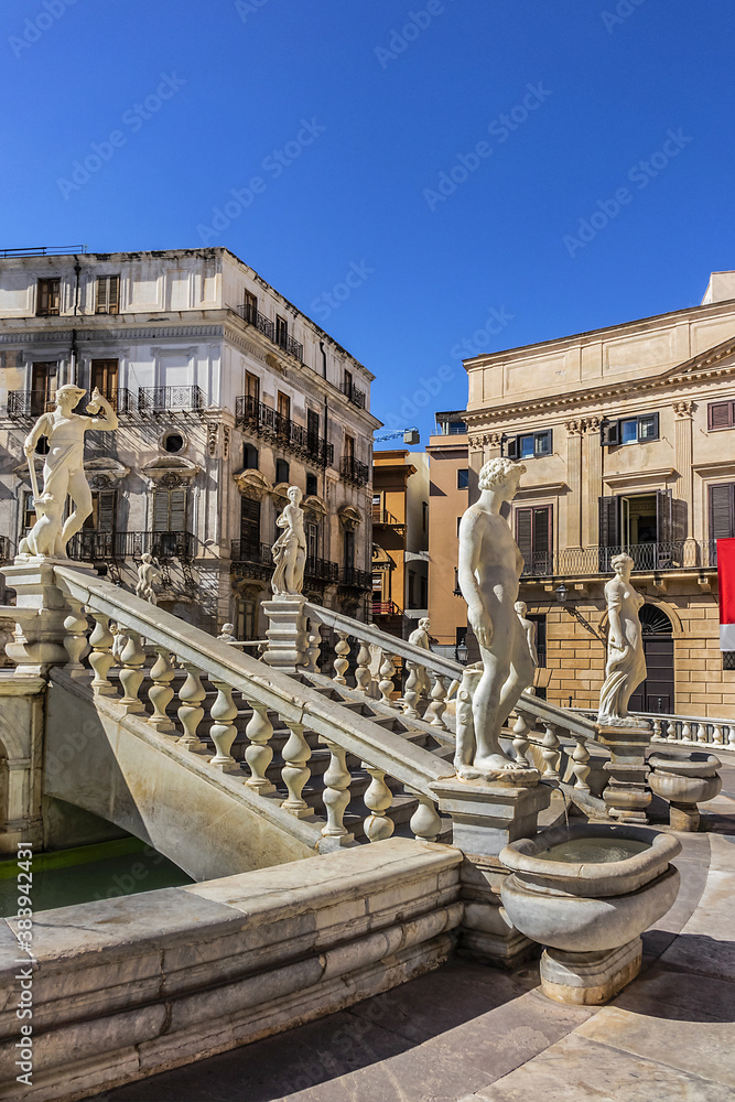 Monumental Palermo Praetorian Fountain (Fontana Pretoria, 1574) in centre of Piazza Pretoria. Praetorian Fountain - Palermo's major landmarks, depicted ancient Greek Mythology. Palermo, Sicily, Italy.