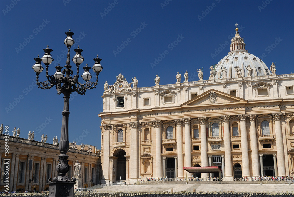 Fototapeta premium Saint Peters Basilica in Rome with lampost