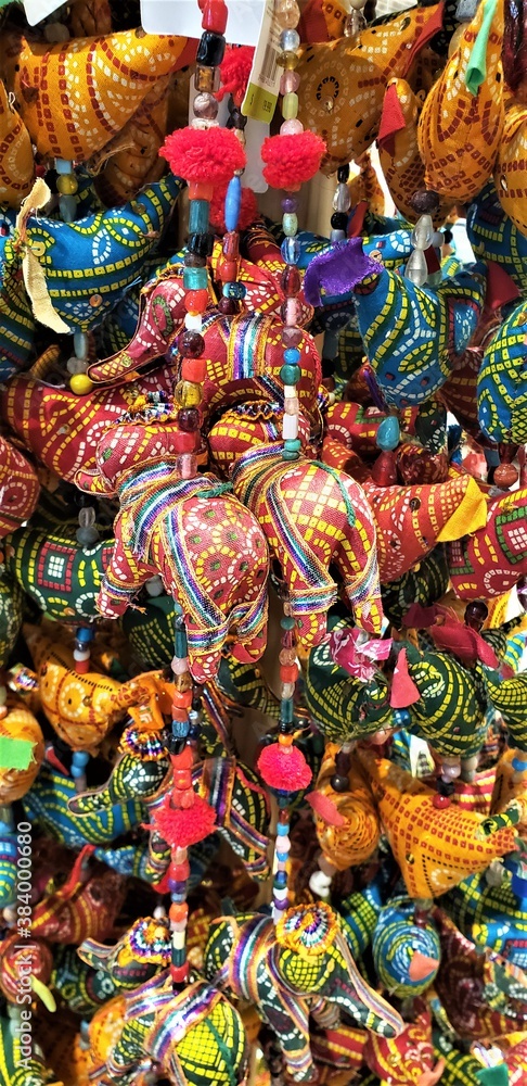 Fototapeta premium animales, elefanttes indues