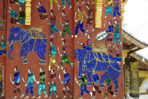 ルアンパバーンの寺院のモザイク画③