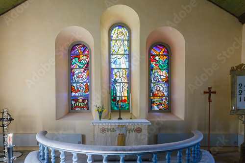 Fotografia, Obraz Church interior with an altar in a Swedish church