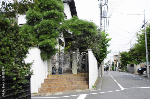 世田谷区弦巻4丁目付近の住宅街 photo