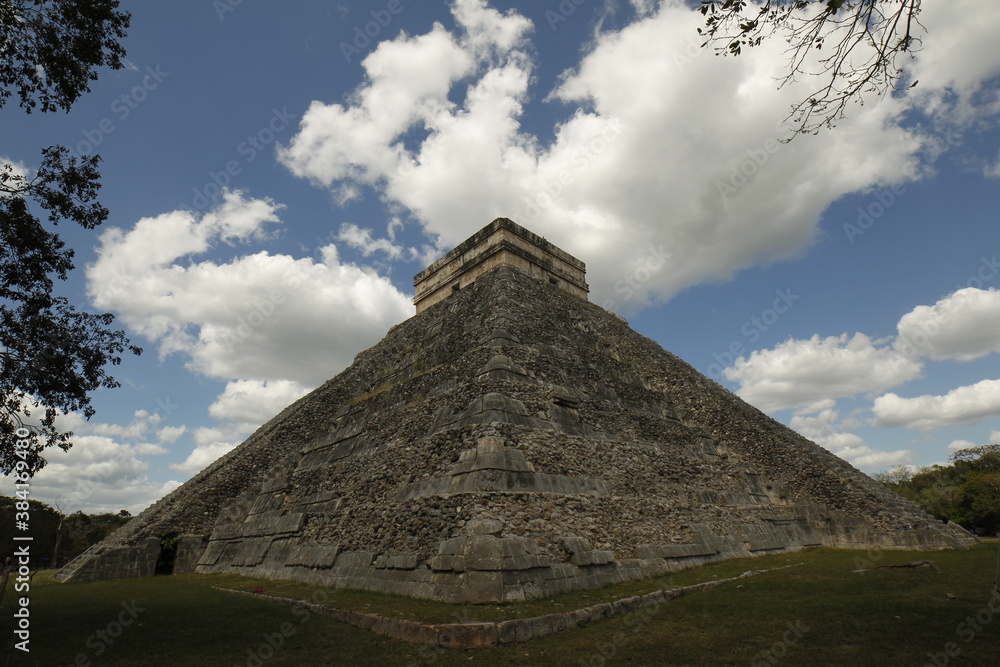 Chichen Itza,Mexico,Yucatan.  El Castillo Tempio di Kukulcan