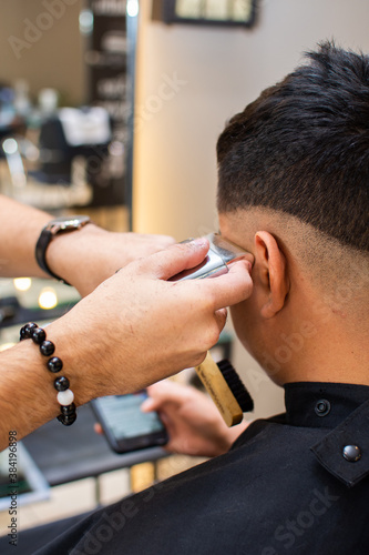 peluqueria y barberia © fernandonicolas