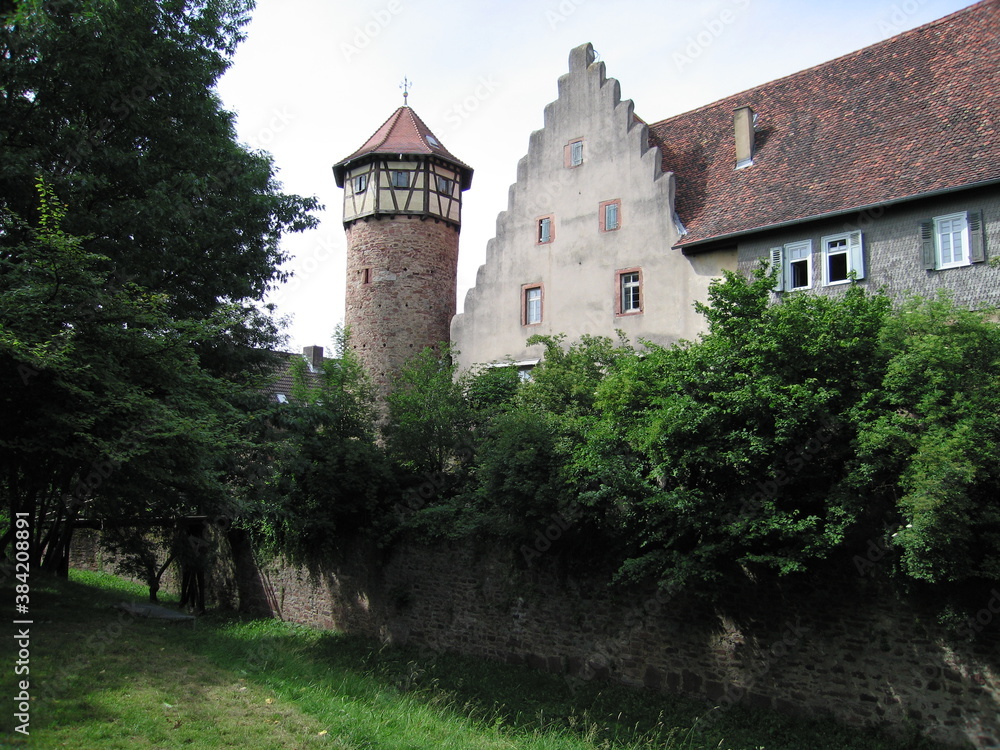 Diebsturm und Kellerei in Michelstadt im Odenwald in Hessen