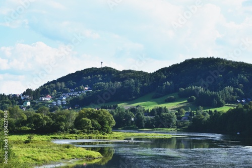 Fototapeta Naklejka Na Ścianę i Meble -  lake and mountains in bieszczady region, poland