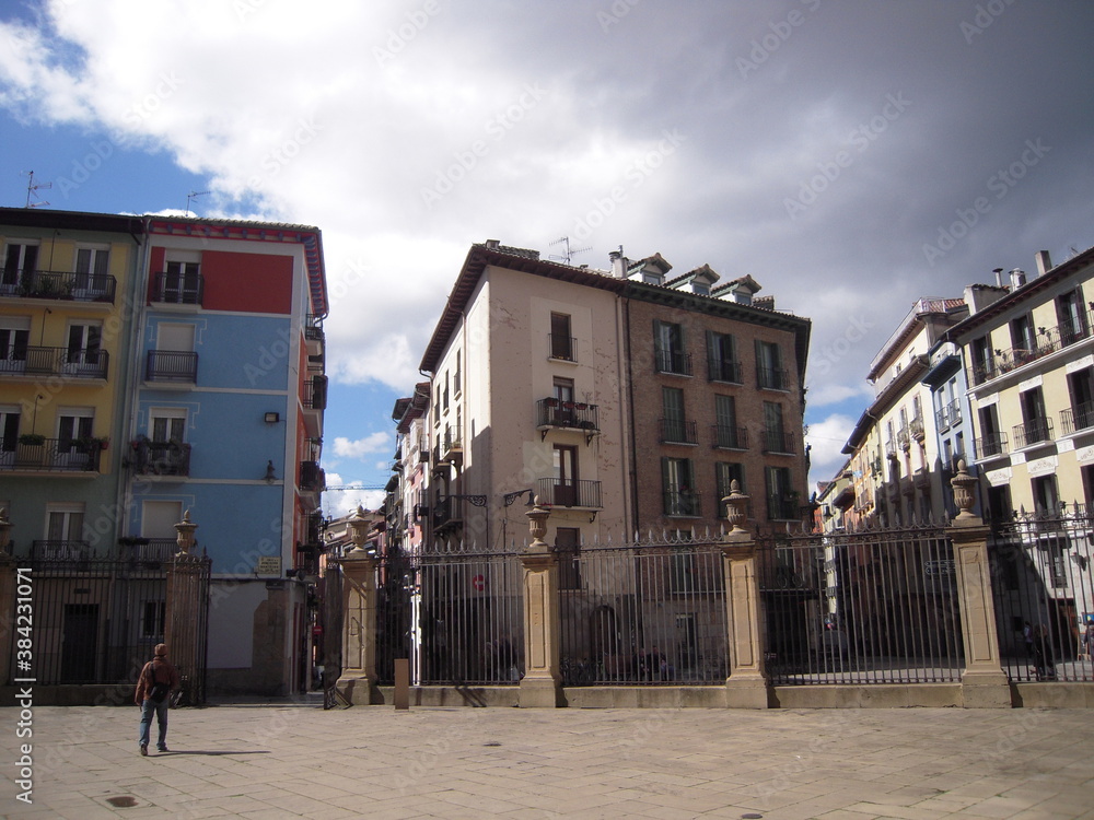 Casas orientadas al sol, Pamplona