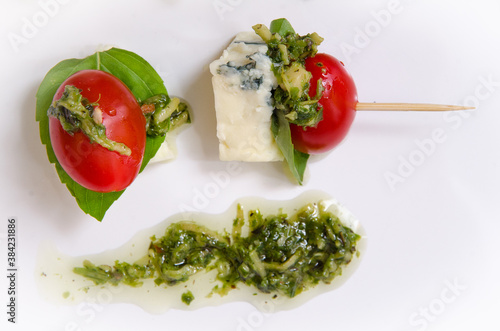 salad with tomatoes and herbs