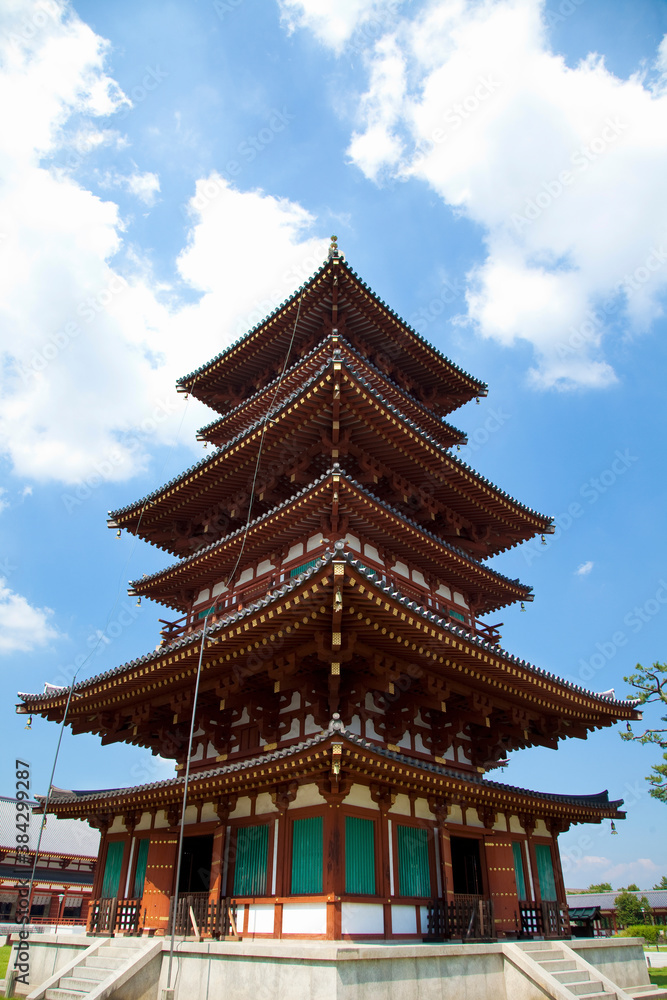 奈良県の薬師寺五重塔 奈良県の薬師寺五重塔