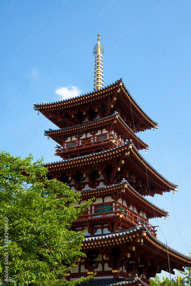 奈良県の薬師寺五重塔