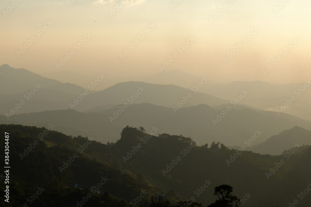 Obraz premium fog in the mountains while sunrise