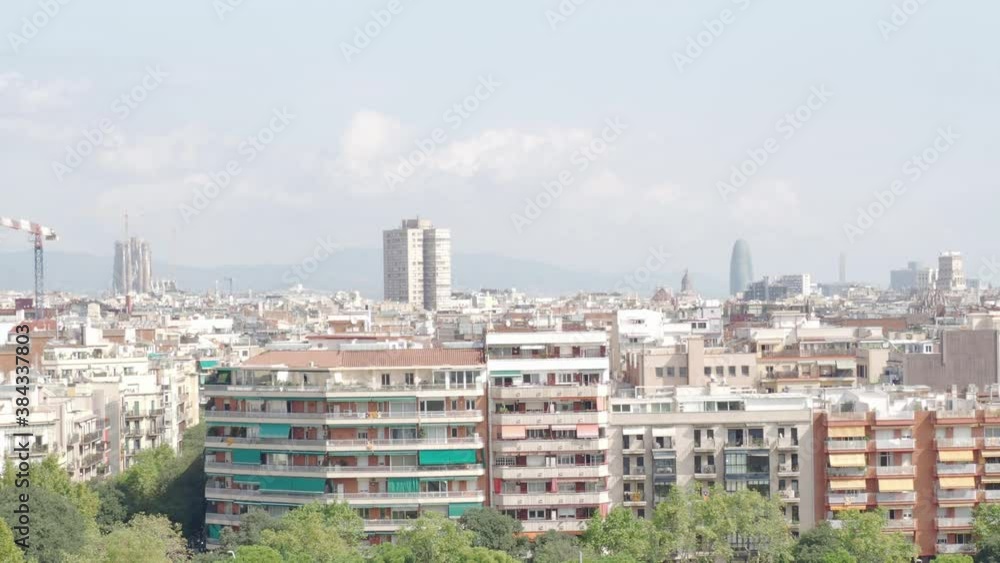 Popular buildings and houses in the city of Bracelona. Gentrification, access to housing
Popular buildings and houses in the city of Bracelona. Gentrification, access to housing