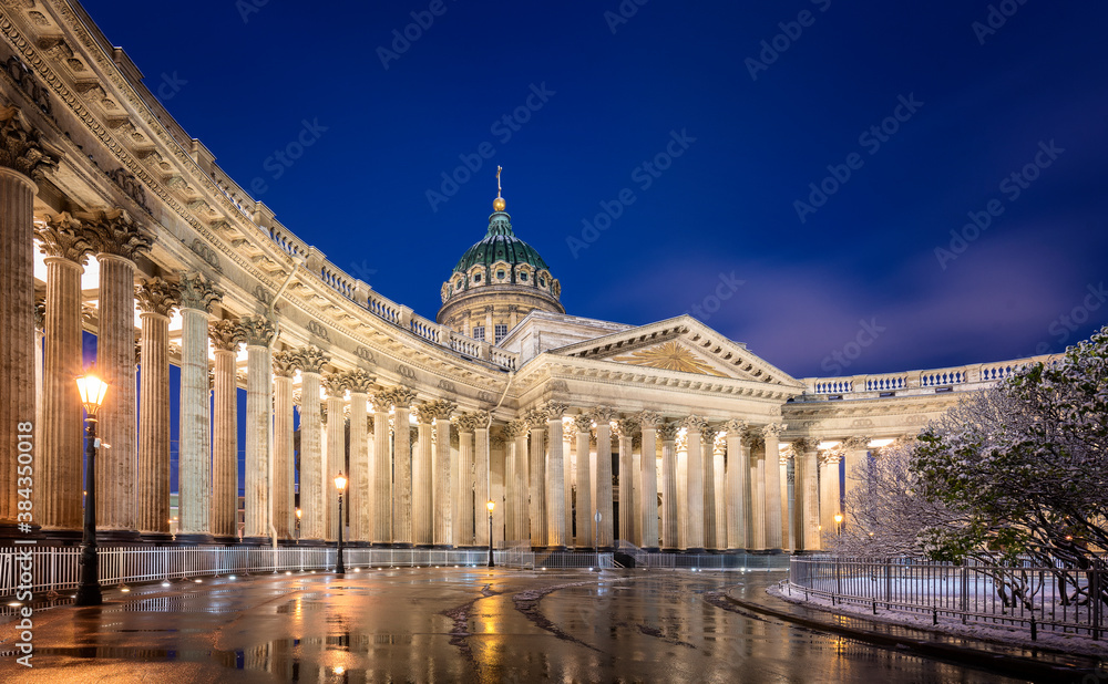 Kazan Cathedral in Saint Petersburg, Russia at night. Kazanskiy Kafedralniy Sobor also known as the Cathedral of Our Lady of Kazan, is a Russian Orthodox Church on the Nevsky Prospekt 