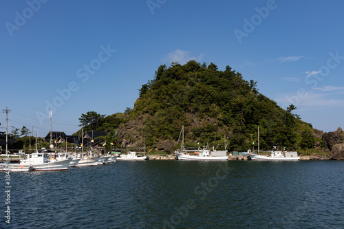 Okunoto Ishikawa view of seaside © Ken Tyler