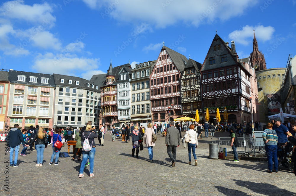 Naklejka premium Historical Romer Square in the city of Frankfurt Main, Germany