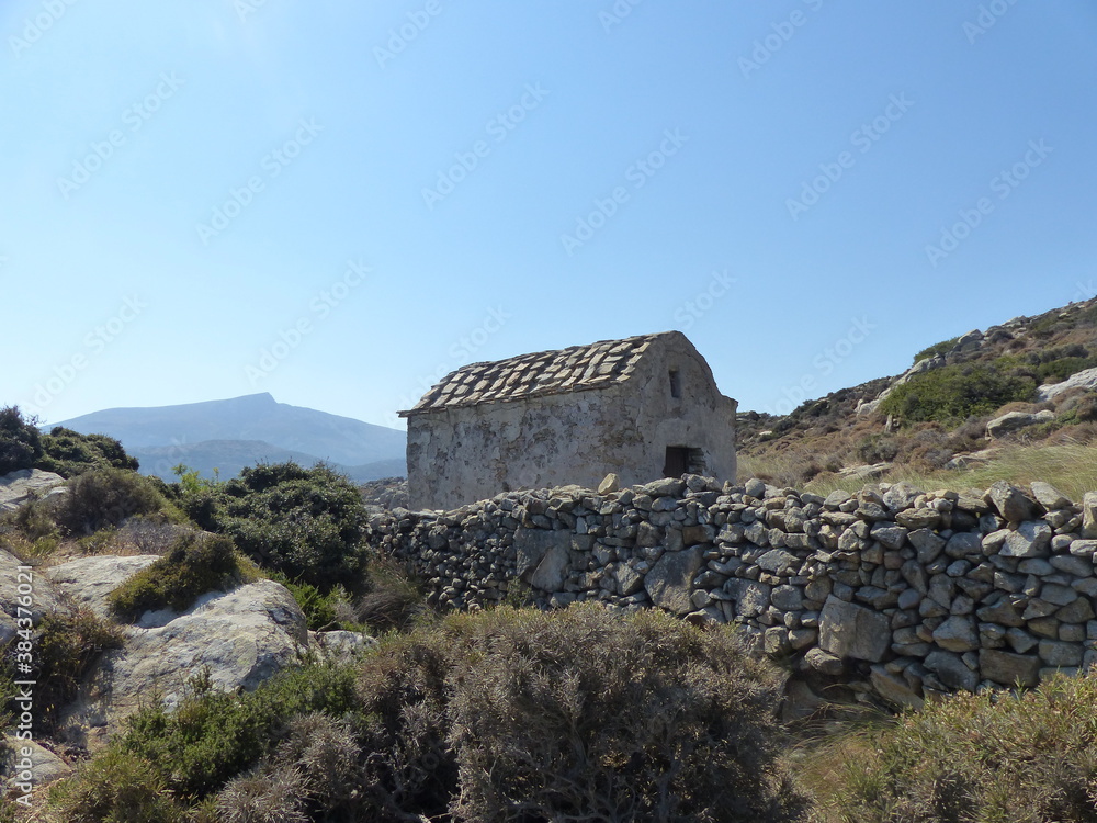 Chiesa antica campestre a Naxos  nelle Isole Cicladi in Grecia.