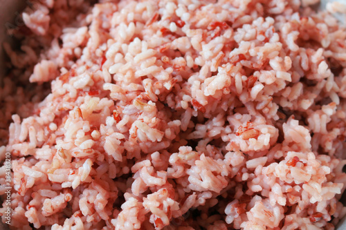 Benefits of eating red rice for controlling diabetes, prevent asthma, reducing fatigue, and many more