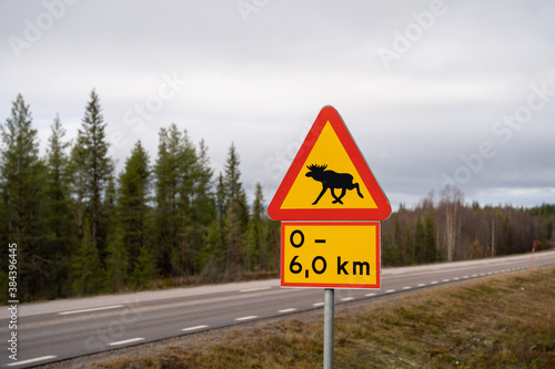 Vorsicht Elch Schild in Schweden