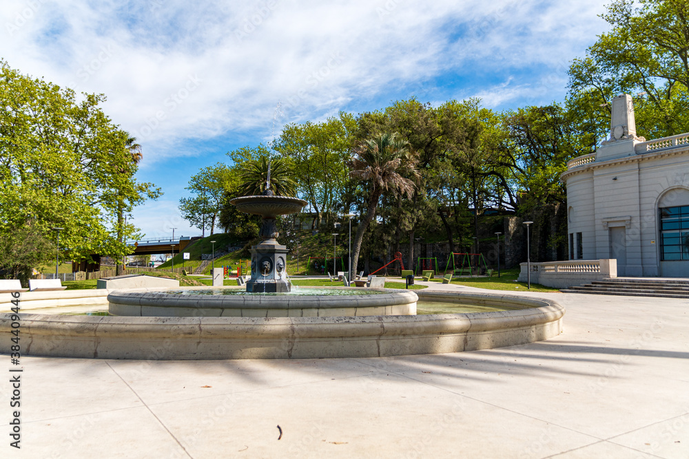 Fototapeta premium urban park on the coast of Montevideo next to the bay