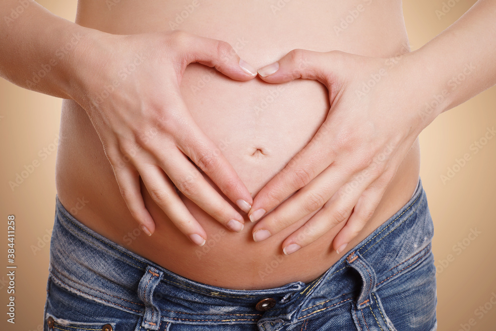 Fototapeta premium Herz Babybauch