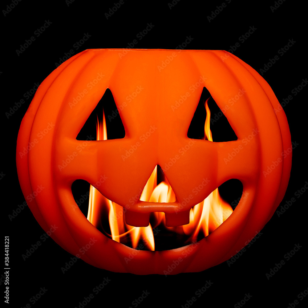 Zucca di halloween con all'interno delle fiamme. Zucca di halloween con all'interno delle fiamme.