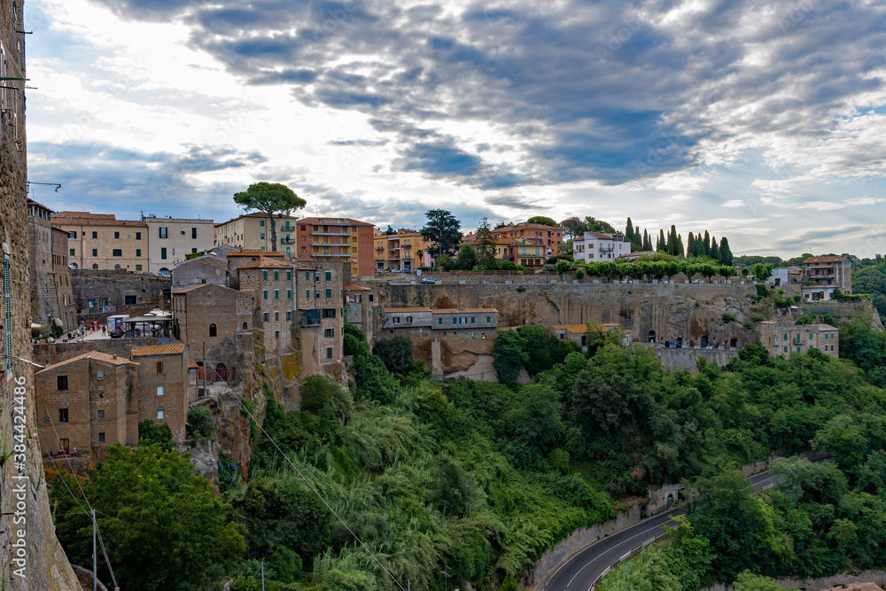 Blick auf die Altstadt von Pitigliano in der Toskana in Italien 