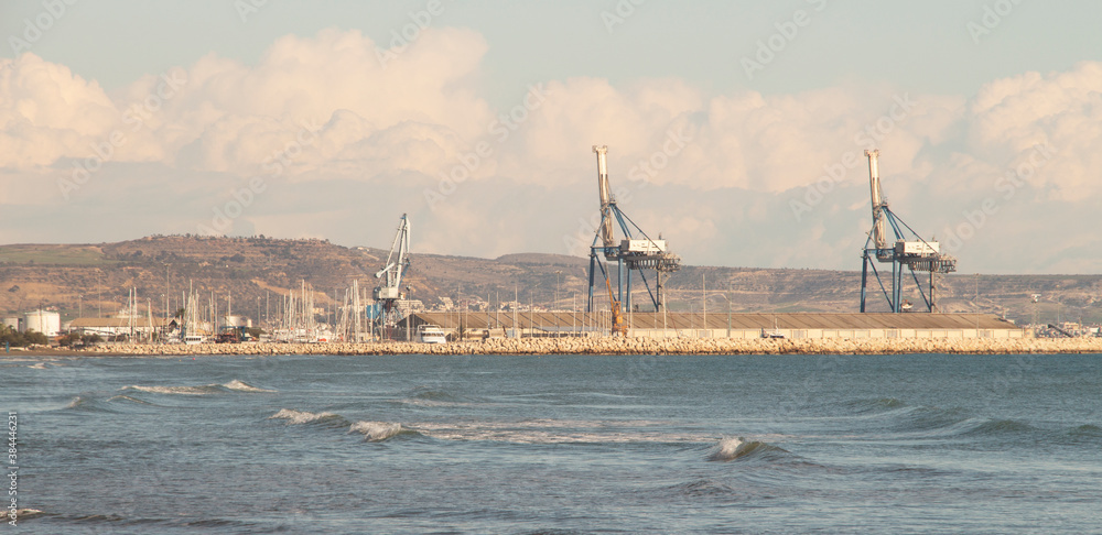 Fototapeta premium harbor in the city
