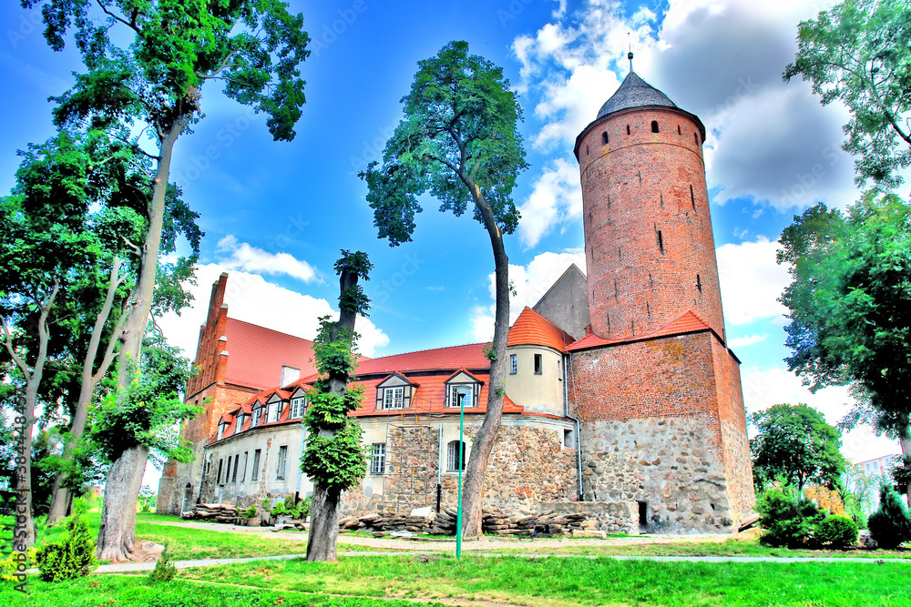 Fototapeta premium Średniowieczny zamek rycerski w Świdwinie. 