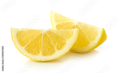 fresh lemon slices