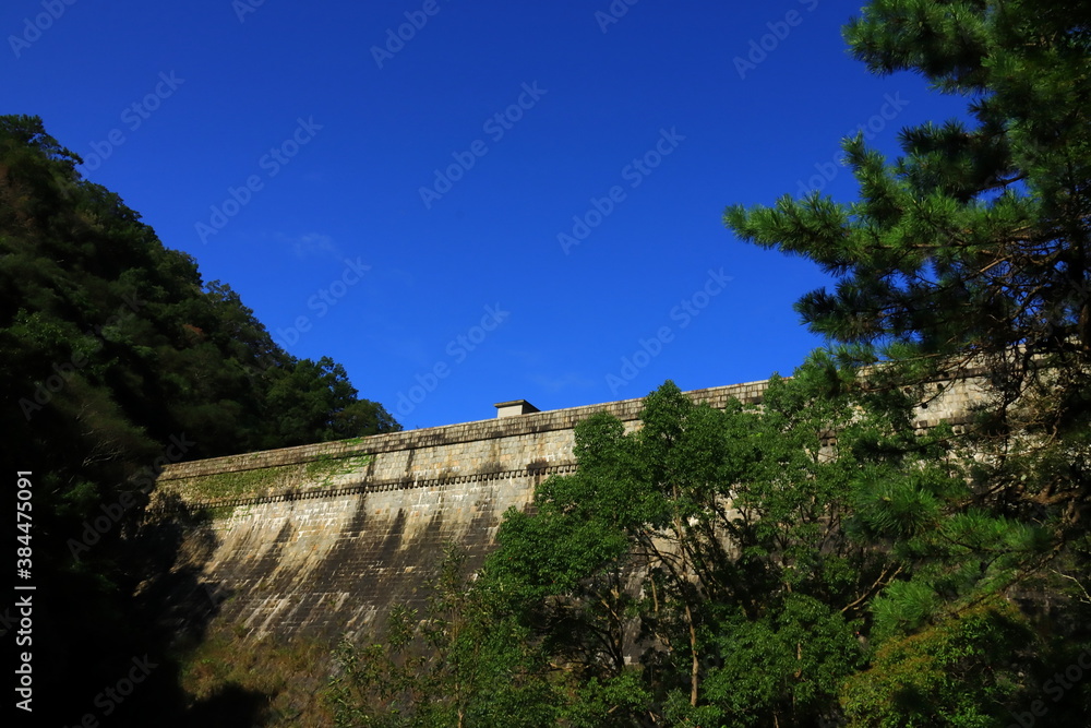 Fototapeta premium 布引貯水池 兵庫 日本