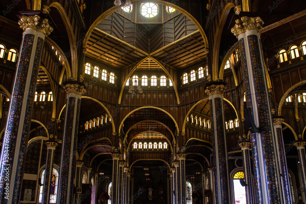 Interior Basilica de Nuestra Senora de los Angeles Cartago, Costa Rica