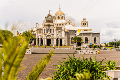 Arquitectura de Basílica de los Ángeles Cartago, Costa Rica photo