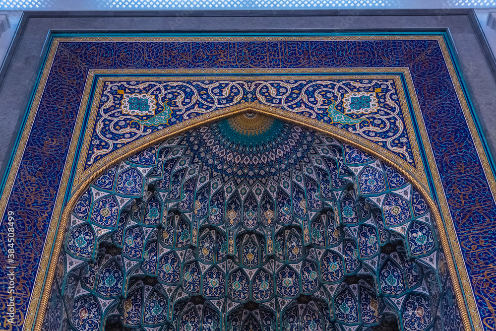 オマーン　マスカットのスルタン・カブース・グランド・モスクのミフラーブ