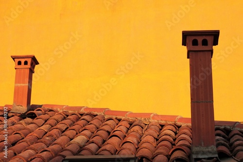 Tetti e muri gialli di Bologna  la rossa.
