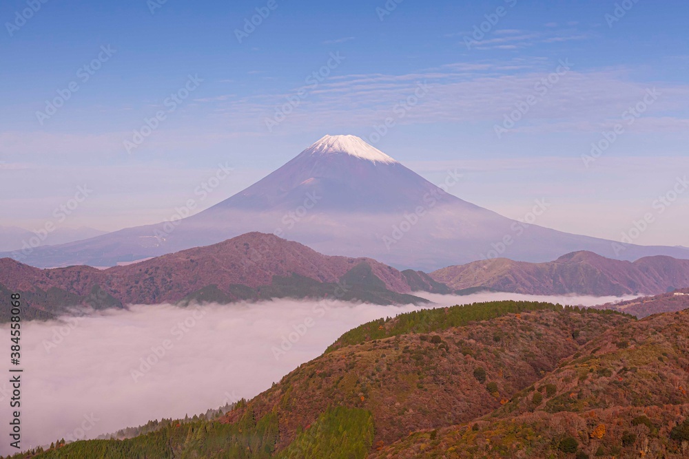 Mount Fuji and the sea of mist over Lake Ashi in Hakone in autumn