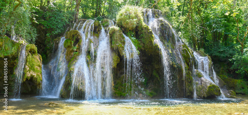  France, jura, cascades des tufs