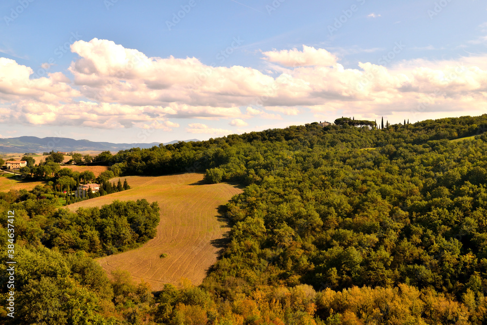 Obraz premium View of the beautiful Tuscan countryside