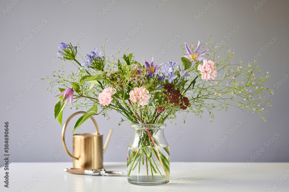 Bouquet 006, step by step installation of flowers in a vase. Flowers bunch, set for home. Fresh cut flowers for decoration home. European floral shop. Delivery fresh cut flower. Bouquet 006, step by step installation of flowers in a vase. Flowers bunch, set for home. Fresh cut flowers for decoration home. European floral shop. Delivery fresh cut flower.