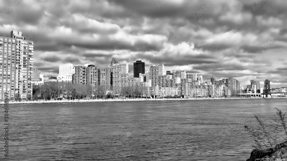 Manhattan skyline from Roosevelt Island on a beautiful winter morning, New York City.