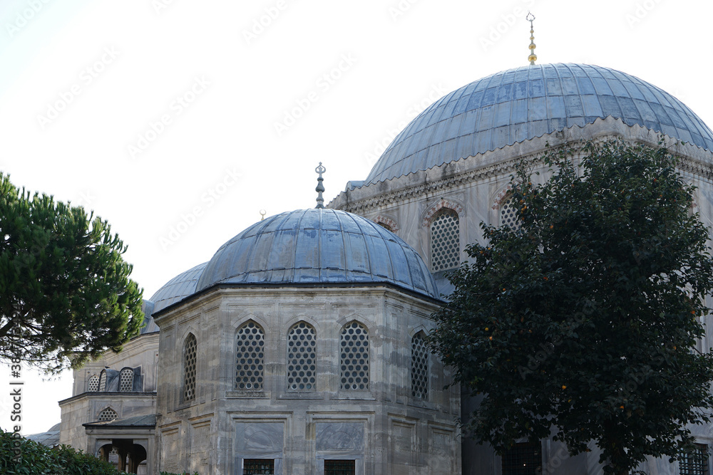 Obraz premium Exterior architecture and building design at 'HAGIA SOPHIA' former Greek Orthodox Christian patriarchal cathedral, later an Ottoman imperial mosque and now a museum- Istanbul, Turkey